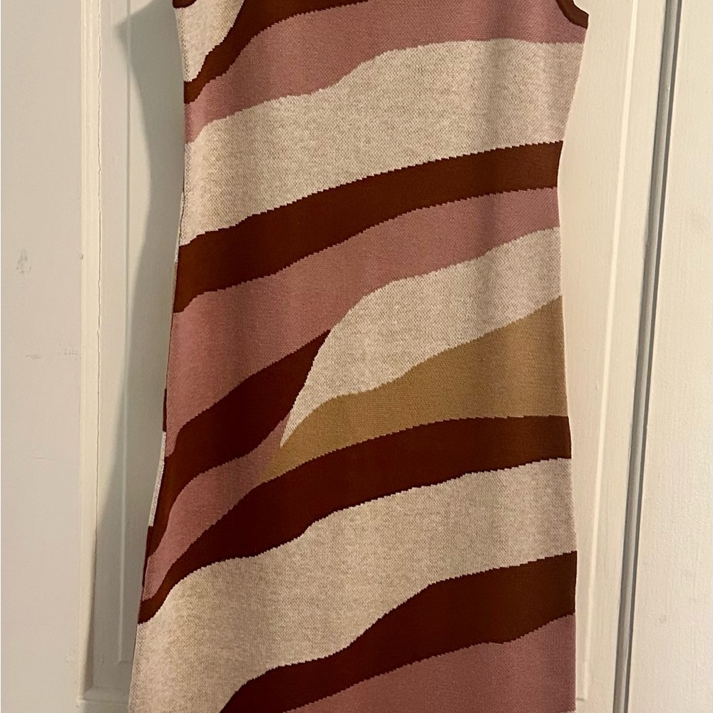 NWT Cream and Pink Sleeveless Sheath Mini Dress Size L